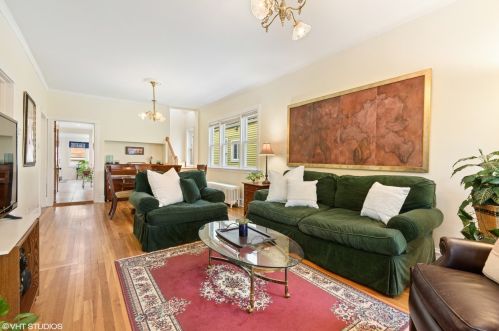 3649 Sawyer Ave, Chicago, IL 60618-4407