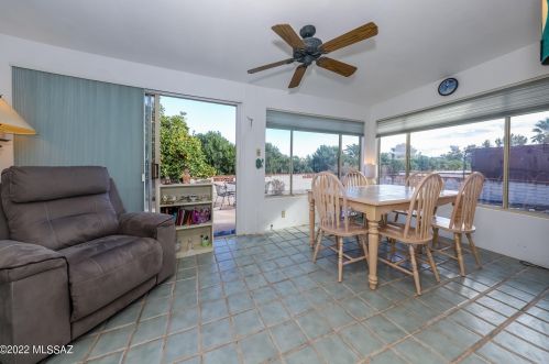 981 Abrego Dr, Green Valley AZ 85614-3637 exterior