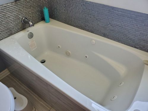 625 17 Ave, Broadview IL 60153-1702 exterior