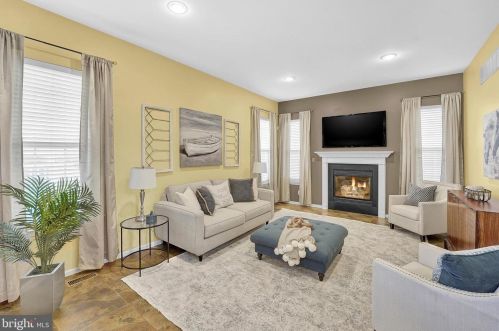 20 Venuti Dr, Chester PA 19014-3600 exterior