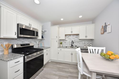 5132 57th St, Milwaukee WI  53218-4216 exterior