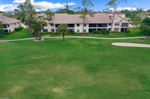 214 Fox Glen Dr, Naples FL 34104-5165 exterior