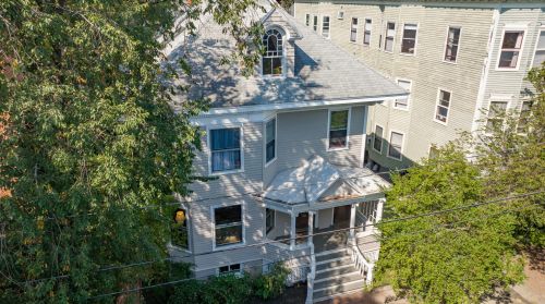 130 Neal St, Portland, ME 04102-3210