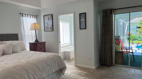 1911 Gaskins Cir, Fort Pierce FL  34952-6640 exterior