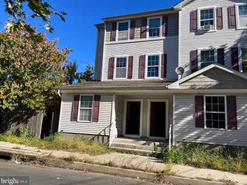 148 Fountain Ave, Trenton NJ  08618-3826 exterior