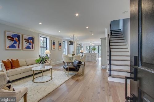 2440 Huidekoper Pl, Washington DC  20007-1826 exterior