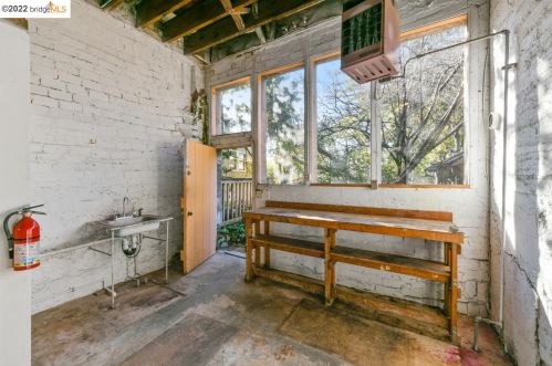 422 Colusa Ave, Berkeley CA 94707-1545 exterior