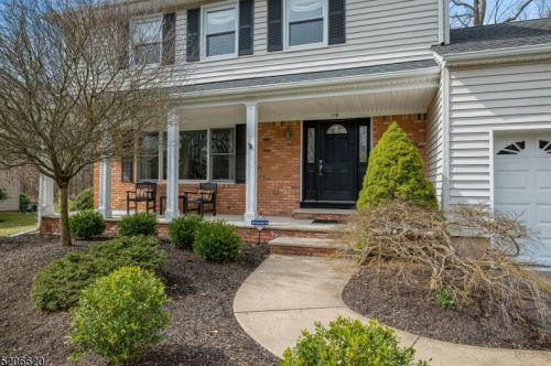 119 Shady Ln, Dover, NJ 07869-4828