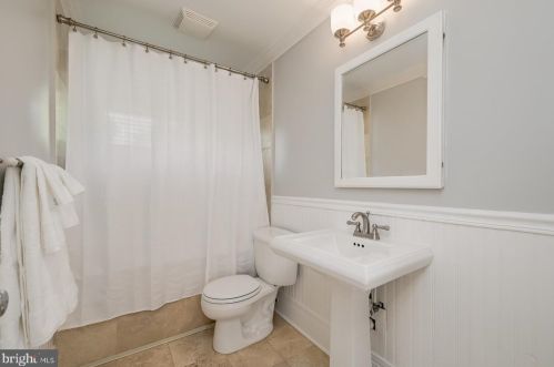 203 Nimitz Ave, Rockville MD exterior