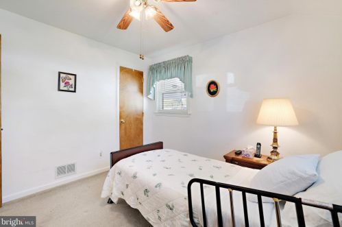 12722 Holdridge Rd, Silver Spring MD 20906-3830 exterior