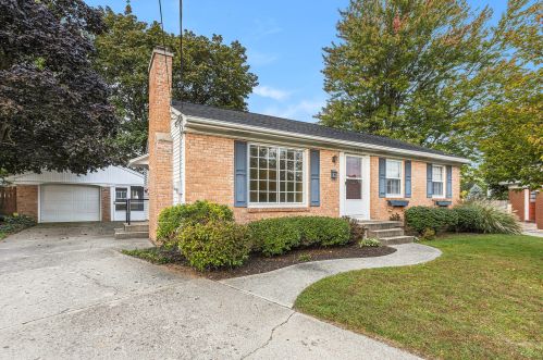 2335 Sharon Ave, Wyoming, MI 49519