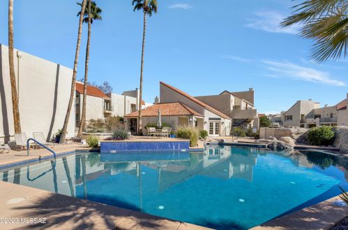 1200 River Rd, Tucson AZ 85704-2522 exterior