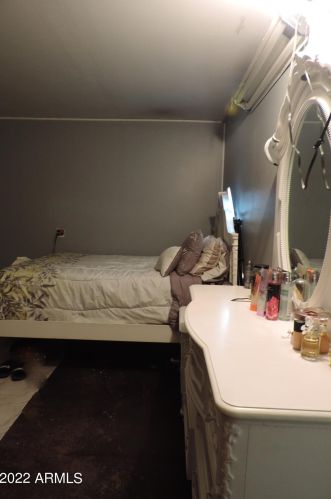 4001 61 St, Phoenix AZ 85033-1712 exterior