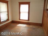 1220 Westnedge Ave, Kalamazoo MI  49008-1352 exterior