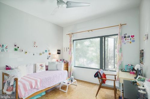 2318 Amber St, Philadelphia PA 19134-0038 exterior