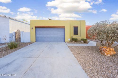 3341 Lakeside View Dr, Tucson, AZ 85730-2737