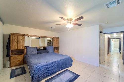 2503 21st Ave, Tampa FL 33605-2302 exterior