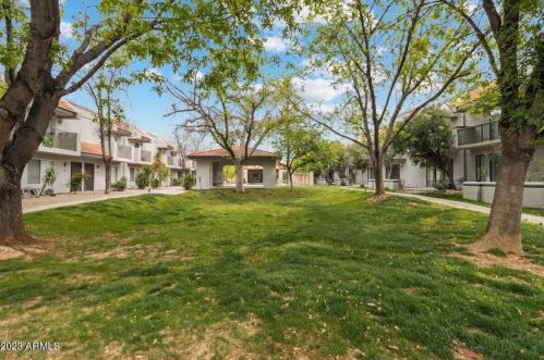 18239 40th St, Phoenix AZ 85032-1447 exterior