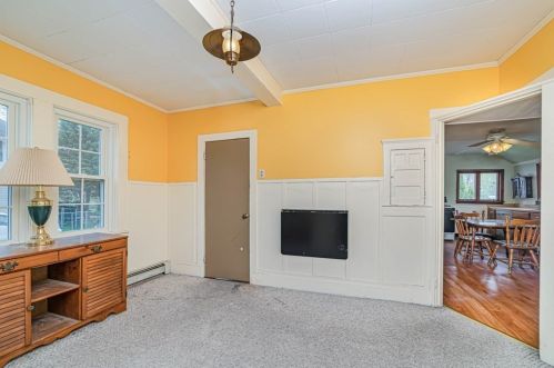 19 Friend St, Taunton MA 02780-2924 exterior