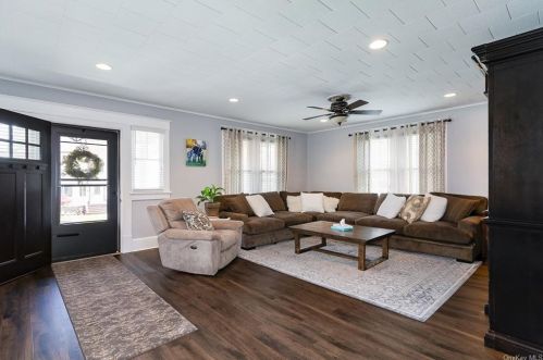 44 Randolph Ave, Poughkeepsie, NY 12603-3312