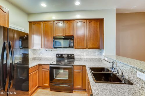 5706 21st Ter, Phoenix AZ 85040-3441 exterior