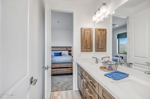 47511 23 Dr, Phoenix AZ 85041-7616 exterior