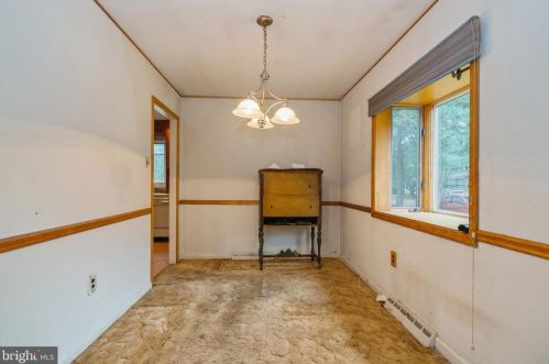 16 Morgan Ave, Riverton NJ 08077-1129 exterior