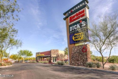 27601 25th Dr, Phoenix AZ  85085-4724 exterior