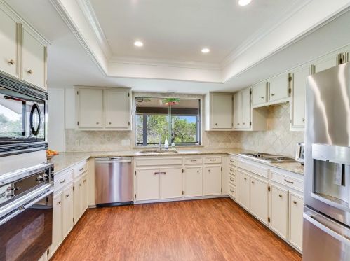 4114 Edwards Mtn Dr, Austin TX 78731-3845 exterior