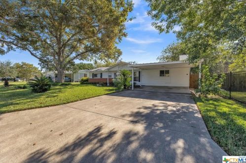 5922 Timberrock Dr, San Antonio, TX 78242-1050