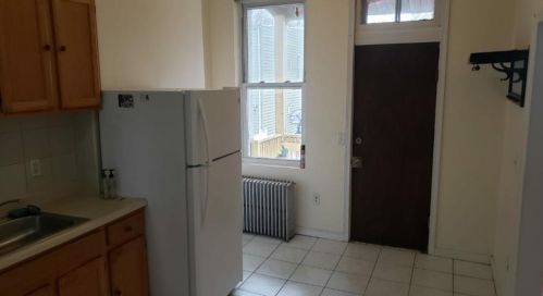 73 St, Union City NJ 07086-7101 exterior