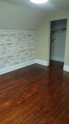 1069 Bridge St, Grand Rapids MI 49504-5061 exterior