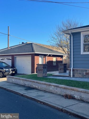 838 Park Ave, Trenton NJ  08610-4631 exterior