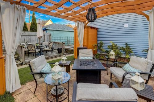 613 Keefe Ave, Milwaukee WI 53212-1801 exterior