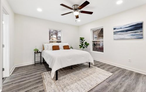 2850 Fls Dr, Dallas TX 75211-9008 exterior