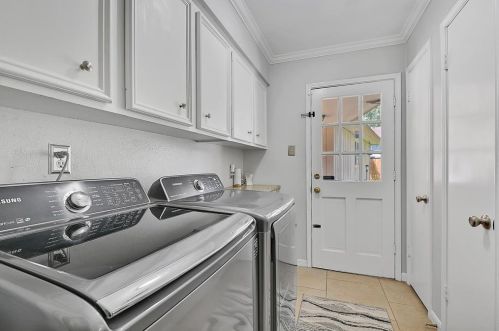 2207 Laurel Hill Dr, Humble TX 77339-3165 exterior