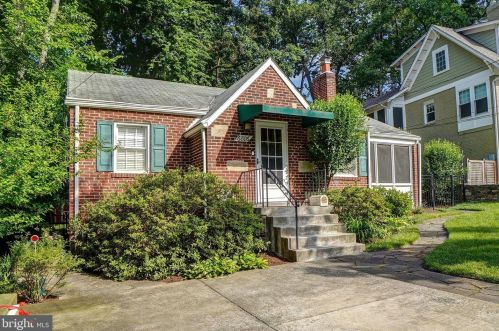 6806 Belford Dr, Silver Spring MD 20912-4841 exterior