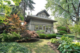 3718 Harding Ave, Chicago IL  60618-1911 exterior