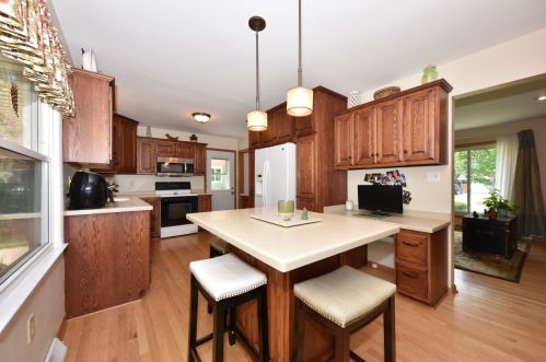 8096 61, Milwaukee WI 53223-3502 exterior