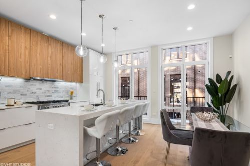 6227 Ellis Ave, Chicago IL 60653-3615 exterior