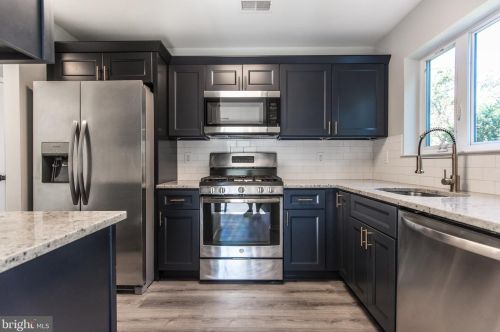 1915 Franklin St, Philadelphia PA 19122-2015 exterior