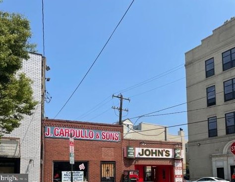 704 Christian St, Philadelphia PA 19147-3912 exterior