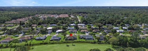 4800 Eagle Dr, Fort Pierce FL 34951-2371 exterior