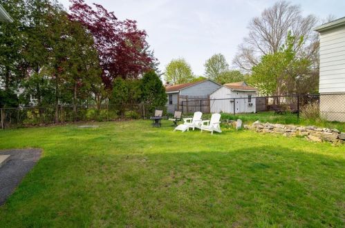 45 Grover St, Providence RI 02909-5209 exterior