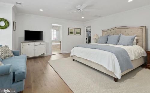 3877 30 St, Arlington VA 22207-5303 exterior