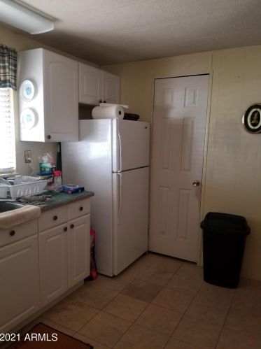 1705 Charleston Ave, Phoenix AZ 85023-1218 exterior