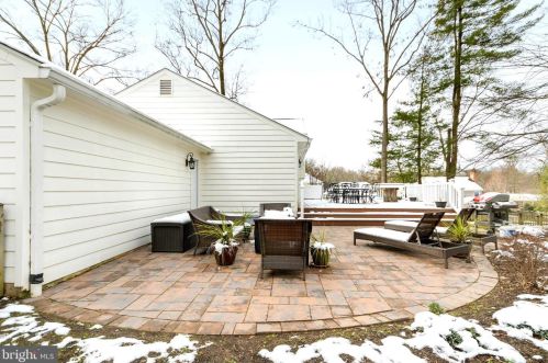 4721 Jasmine Dr, Rockville MD exterior