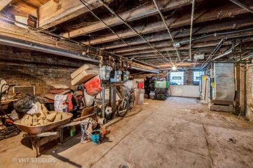 2007 Cullerton St, Chicago IL  60608-2620 exterior