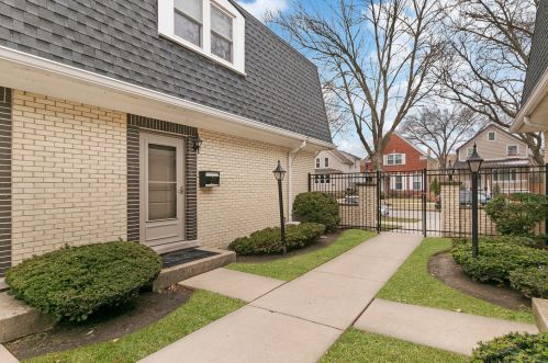 7324 Bell Ave, Chicago, IL 60636-3624