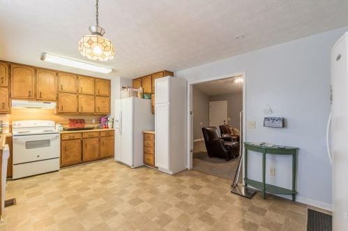 4376 Housworth Dr, Lithonia GA  30038-4632 exterior